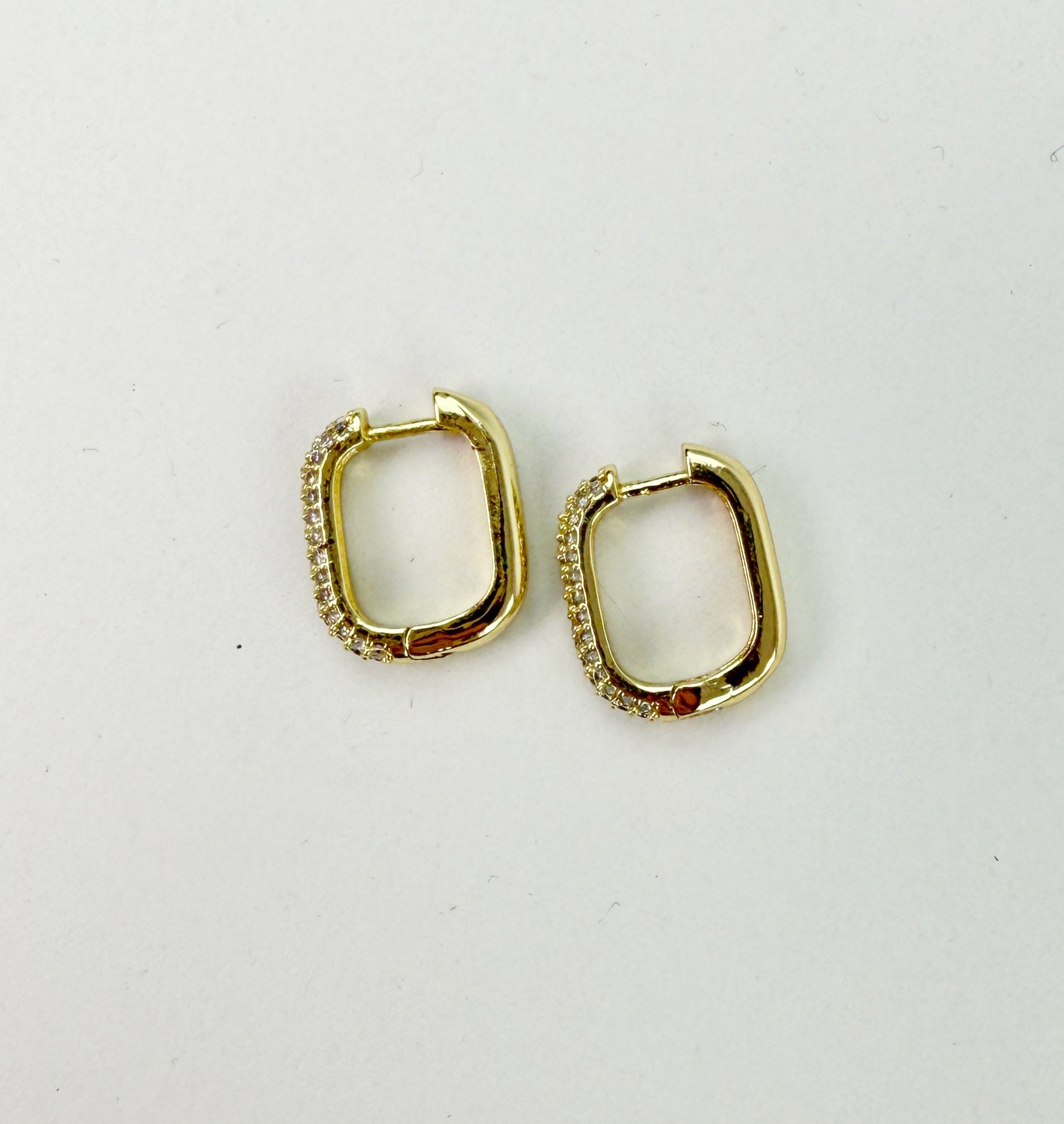 Aretes Donatella dorada