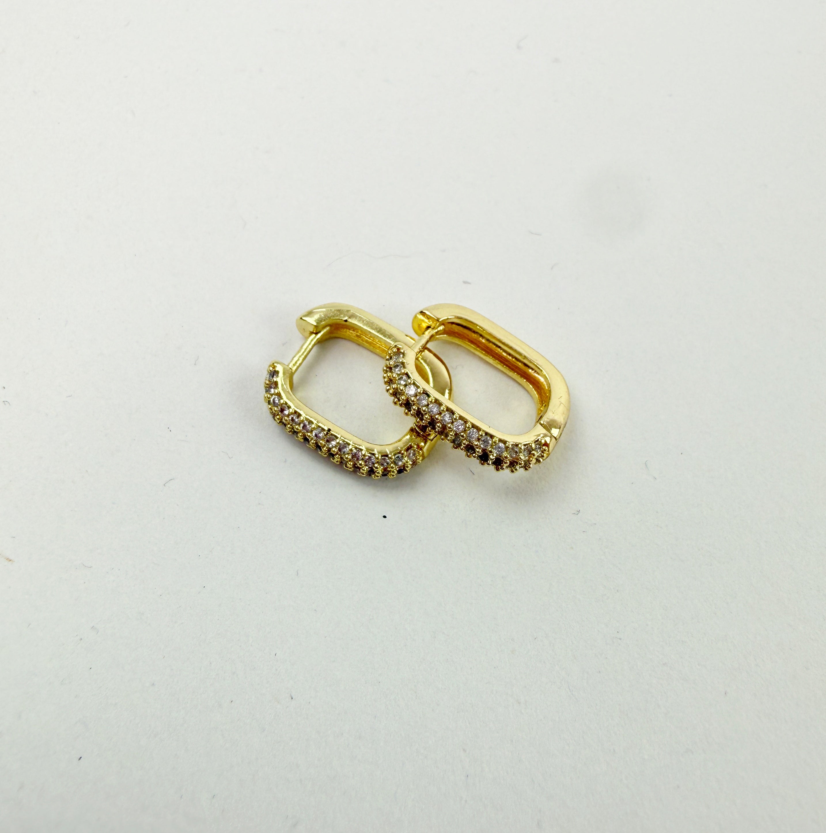 Aretes Donatella dorada